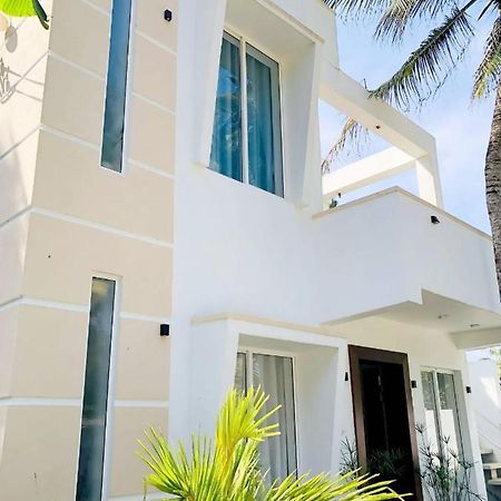 Ayona Beach Villa Katuneriya Esterno foto